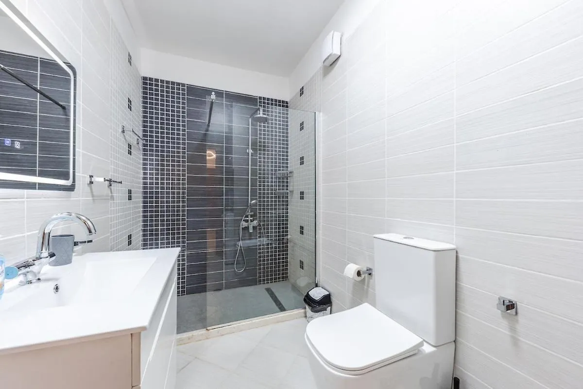 The Seaview Sanctuary By Ps Apartment Golem